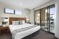 吉朗灣畔酒店及公寓，阿桑德連鎖系列酒店(Bayside Geelong Hotel & Apartments, an Ascend Collection Hotel) - 酒吧