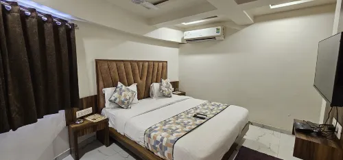 Hotel Royal Grand. - parking