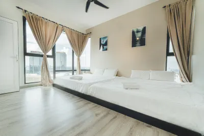Mosaic Warm Suite 3BR 10pax w Pool Table