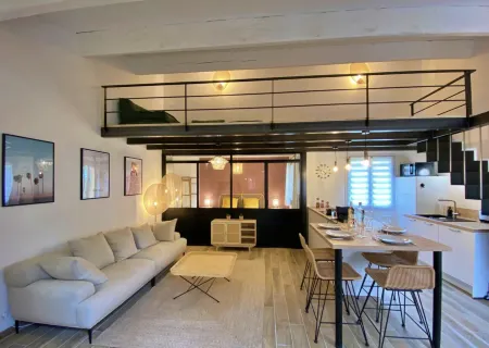 The Loft - Jacuzzi - Calm & Quiet place