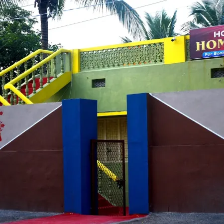 HOTEL R HOMESTAY