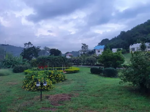 The Buda Muaklek Resort