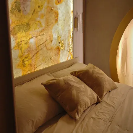 Golden Luxe Condotel, cozy, fast wifi, premium