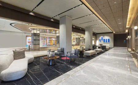 Golden Tulip Essential PIK2 Jakarta Отели рядом с достопримечательностью «Rukan La Riviera PIK2»