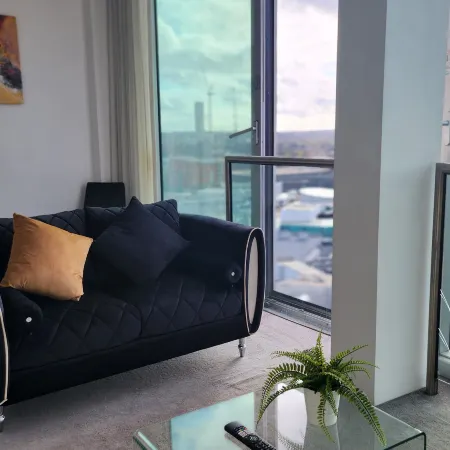 Central New street Apartment in Birmingham with Self Checkin