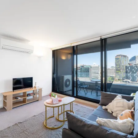 Prime CityView - Steps from Southern Cross