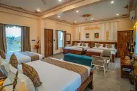 THE MARUWAS - A Luxury Retreat