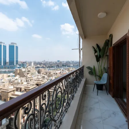 Stunning Panorama View I Luxury 3 BR Apartment I Jacuzzi I Zamalek