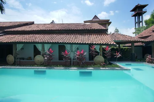 Hotel O near Tugu Jogja formerly Rumah Palagan Guest House - Parkering