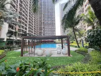 Pool view studio-Sky House BSD near AEON & ICE- L3 - Pools