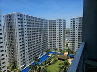 Hannah's Crib at Shore Residences with Balcony and Pool View