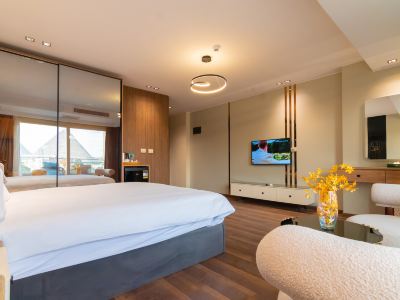 Legacy Hotel