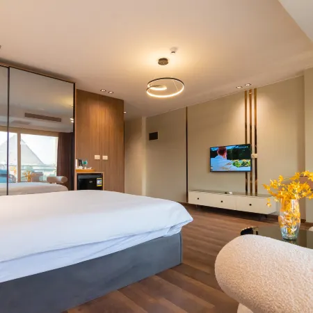 Legacy Hotel