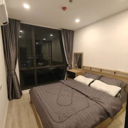The Clev Riverline Chaophraya-Wongsawang Condo Bangkok (River View)