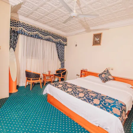 Mac-Dic Royal Plaza Hotel
