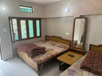 Hotel Sunil Lodge - Parkplatz