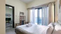 Beautiful Cozy 1BR apartment in Merano Tower, Business Bay - บริการรถรับส่ง