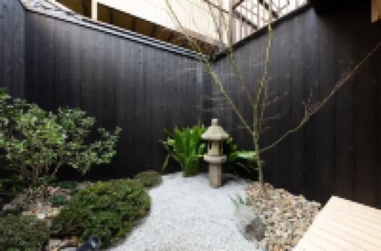 Kanade KiyomizuGojo Hotel a 