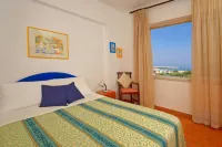 Hotel Villa Mena Các khách sạn gần Il Torrione