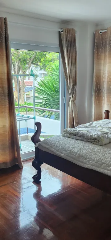 ห้องนอนสามห้อง