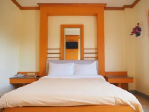 โรงแรมคริสตัล ยโสธร โรงแรมในอำเภอเมืองยโสธร