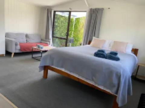 Auckland Eden Park B&Bs Hotels near Avondale