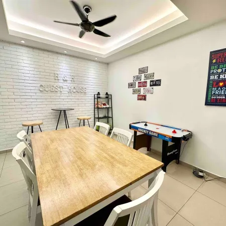 H&H 2 【Karaoke•16 pax•Game•Landed House】by Sakura Homestay