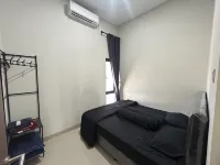 Salfara C16 Guest House - 停車場