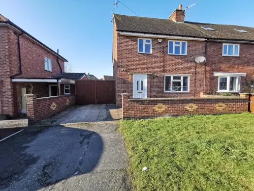 Elegant 3BR | Garden |2 x Parking | 1.5 Bath |A46 - 2-Star