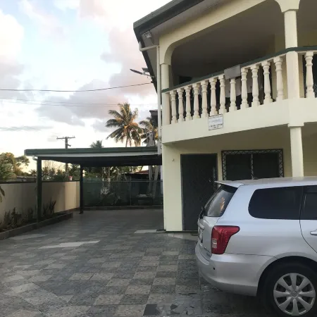 Ac airport apartment