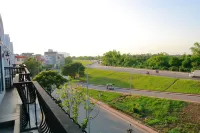 Lavender Hotel 202 Nam Đuống, Thượng Thanh, Long Biên Các khách sạn ở Từ Sơn