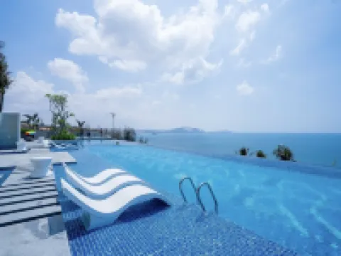 คอนโดเทล แชม เบย์ ลักชัวรี โรงแรมในฟานเที้ยต