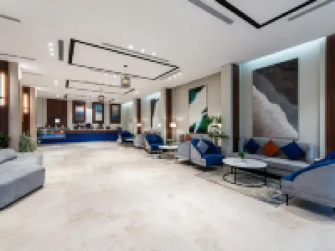 アル カスル ホテル スイーツ - コーニッシュ ジーザーンのホテル