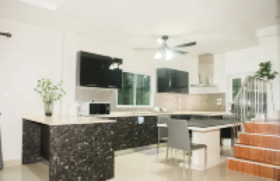 Warisa Happy Pool Villa Near Pattaya Beach