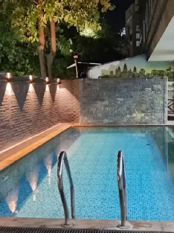 The Rabbit Hole Hotel​(Sok San)