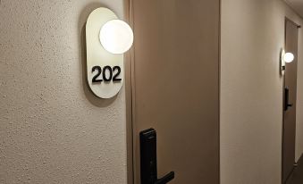 Parvus Sella Seongsu.