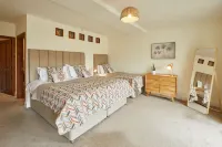 Host & Stay | Harbour View House - Villas