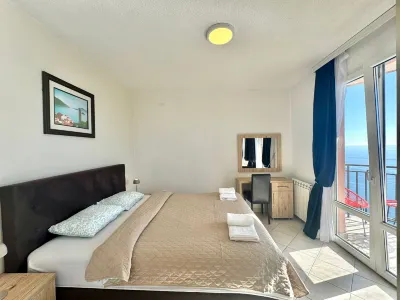 Calma Vista Apartments Hotels in 