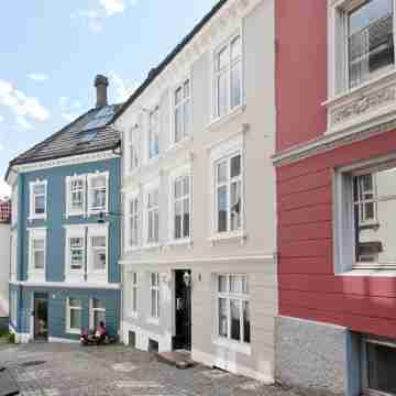 Elegant Urban Apartment Others