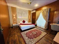 Hotel Posh Pavillion - Pet friendly