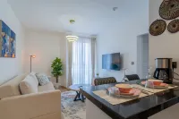 Serenity Loft,Tatu City - Apartments