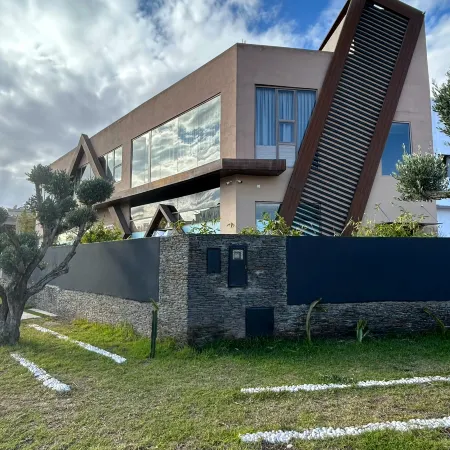 La Villa Luxury Suites