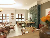 Foreshore Hotel Các khách sạn gần Trung tâm hội nghị CTICC