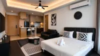 Panda-R&F Princess Cove Johor Bahru | Mandarin-Speaking Host | Near Singapore Customs | Near CIQ - 4-Star