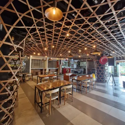 High Livin Apartment Parahyangan Hotels near Parahyangan Catholic University