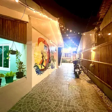 Sunny Terrace Hotels in der Nähe von Sabang Beach