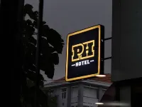 PH Hotel(SECC  Phu My Hung) Hotels near District 7