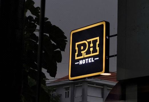 PH Hotel