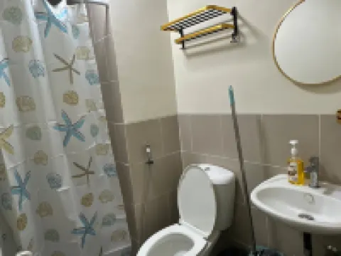 Seb and Santi Holland Staycation โรงแรมในลากูนา