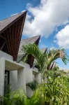 Lokale Pererenan Resort Hotel & Villas Hotels near Seseh